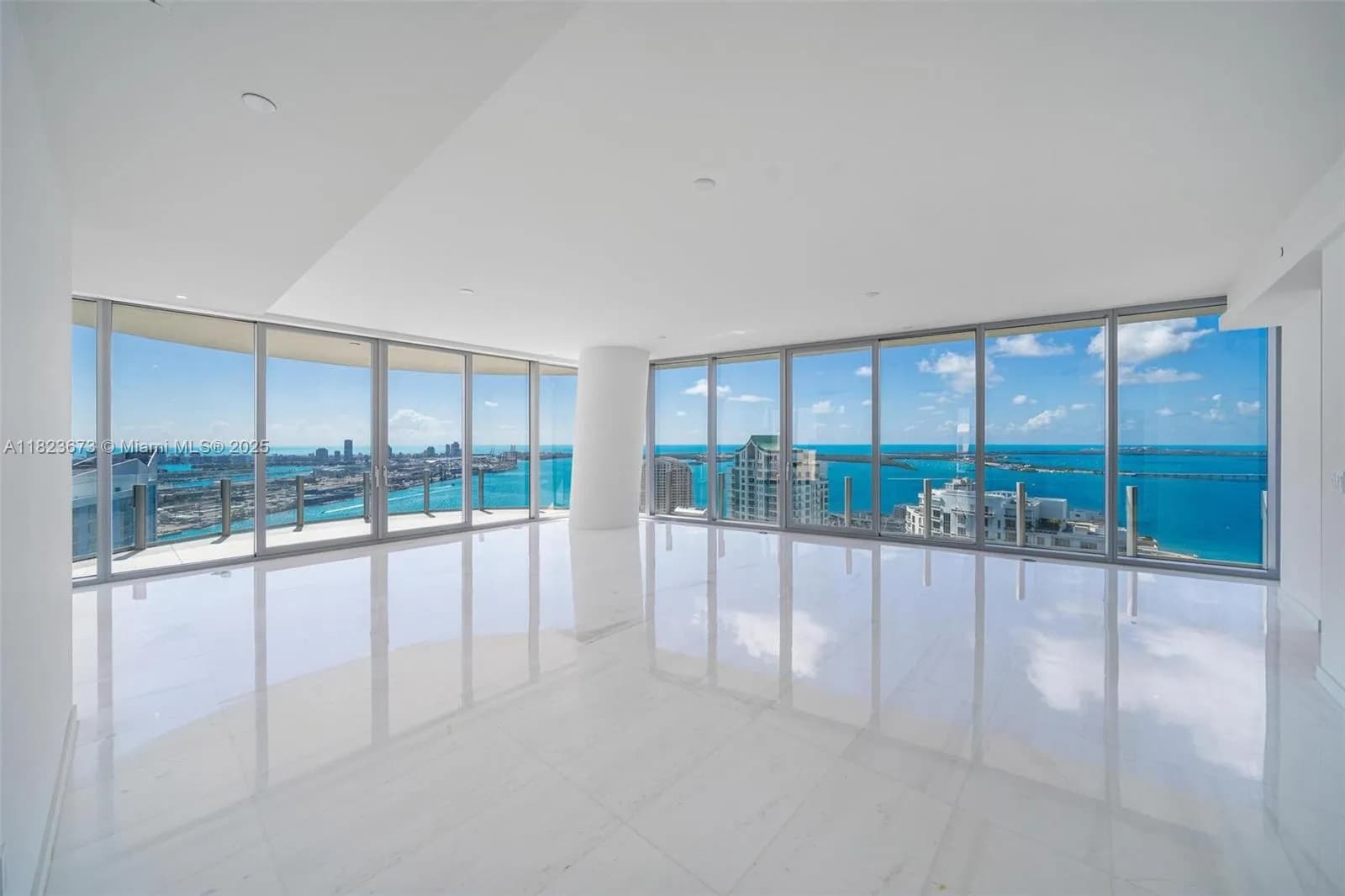 5 bedroom 5 bath for sale at 300 Biscayne Blvd Way # 4301, Miami FL 33131