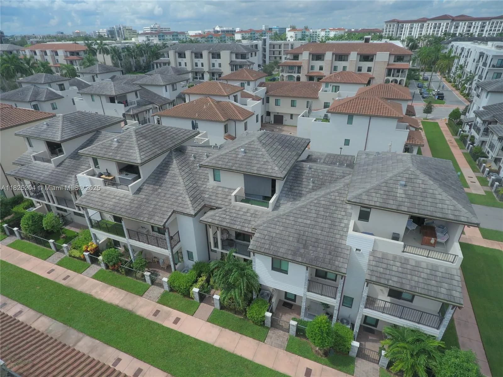 4680 NW 83rd Path # 4680, Doral FL 33166