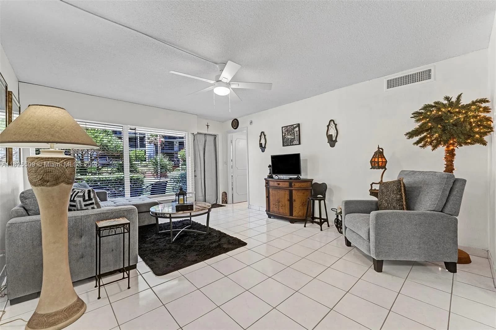 1169 Hillsboro Mile # 111, Hillsboro Beach FL 33062