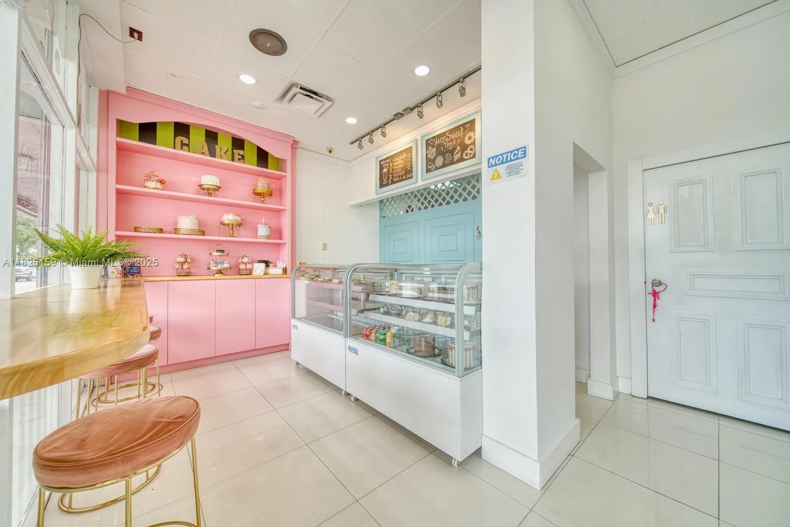 Bakery & Cafe For Sale On Bird Road, Kendall FL 33175