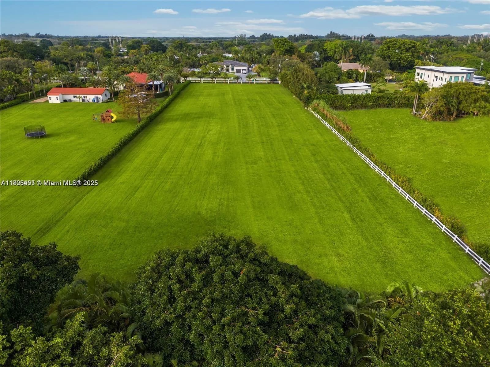 70 Sw Pl, Southwest Ranches FL 33331