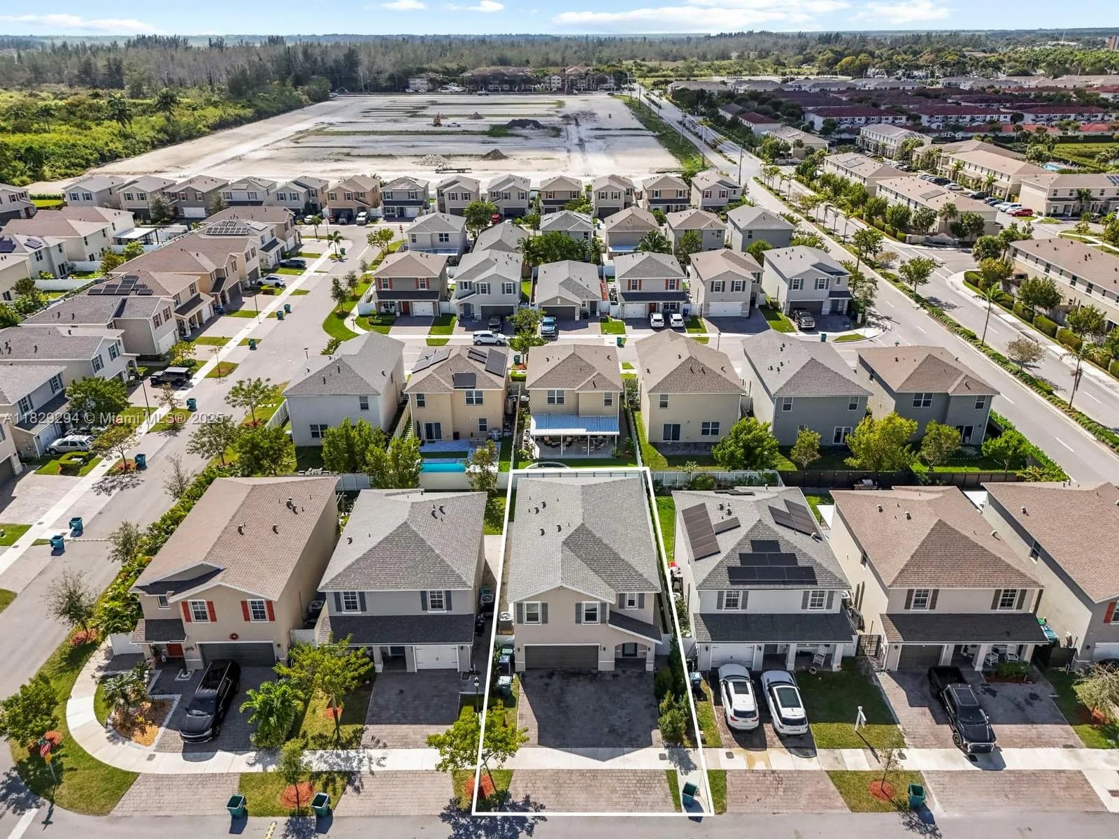 619 NE 5th St, Florida City FL 33034