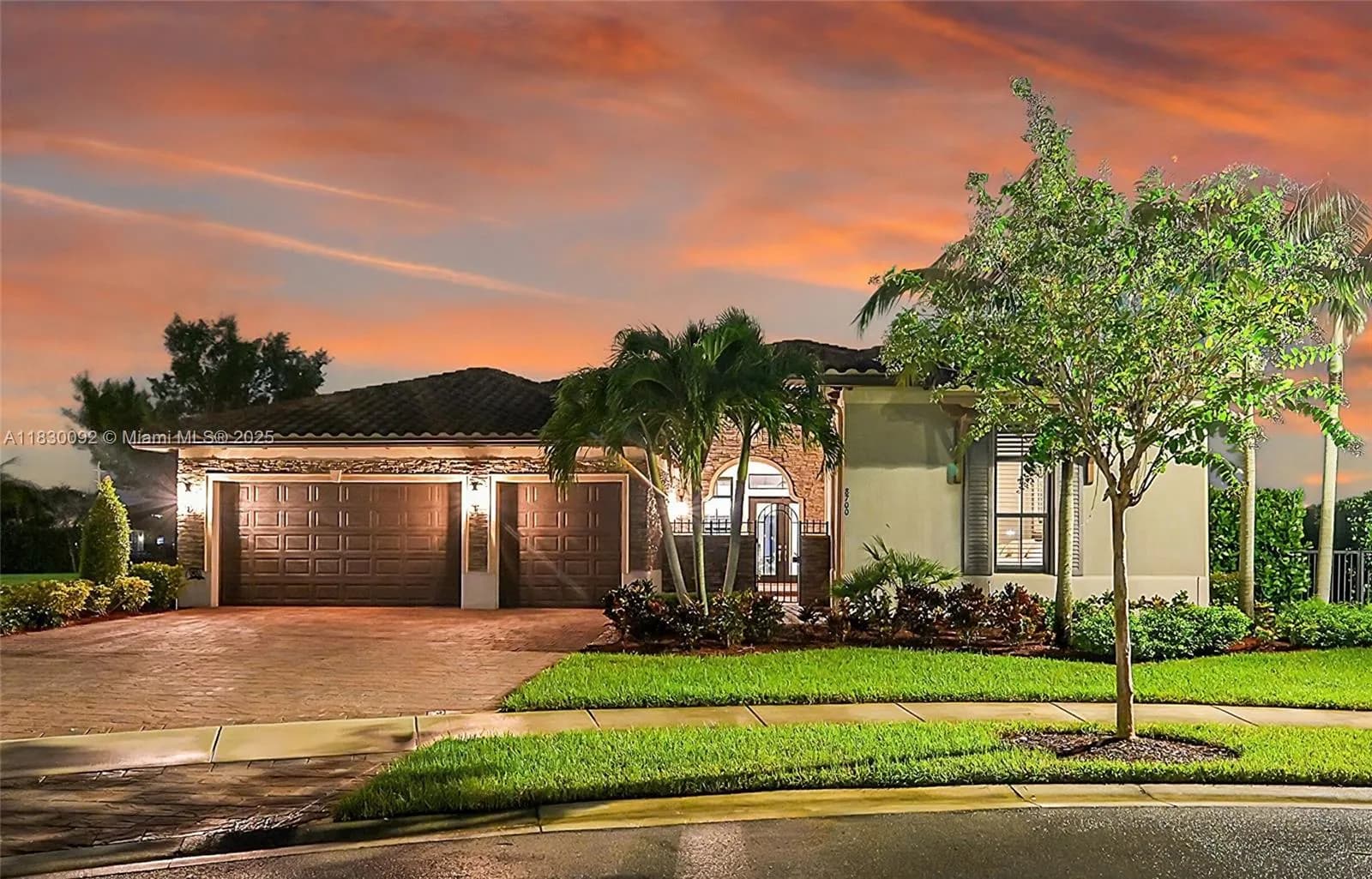 5 bedroom 4 bath Residential for sale at 8700 Waterview Ter, Parkland FL 33076