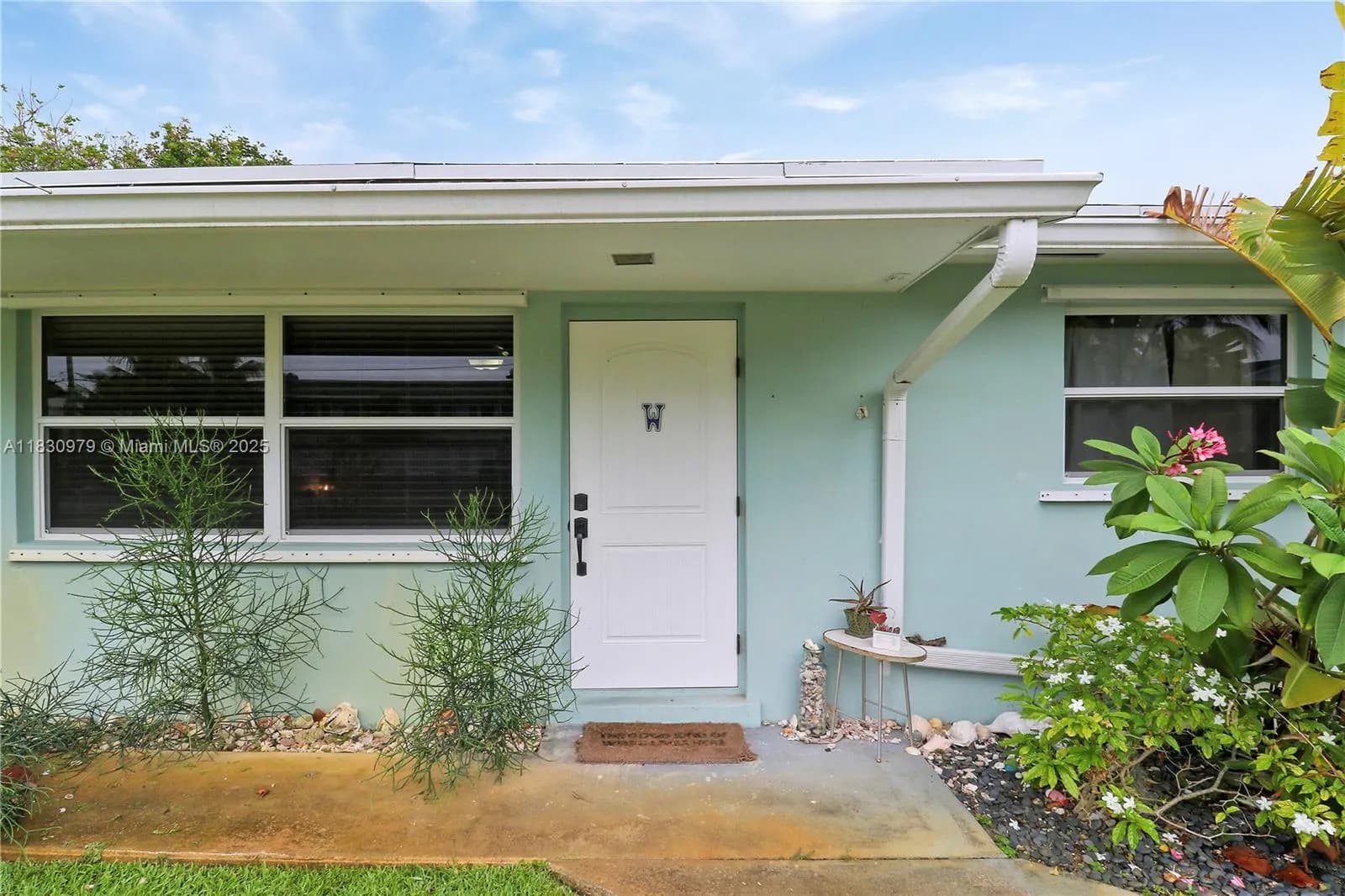 1884 Juno Rd, North Palm Beach FL 33408