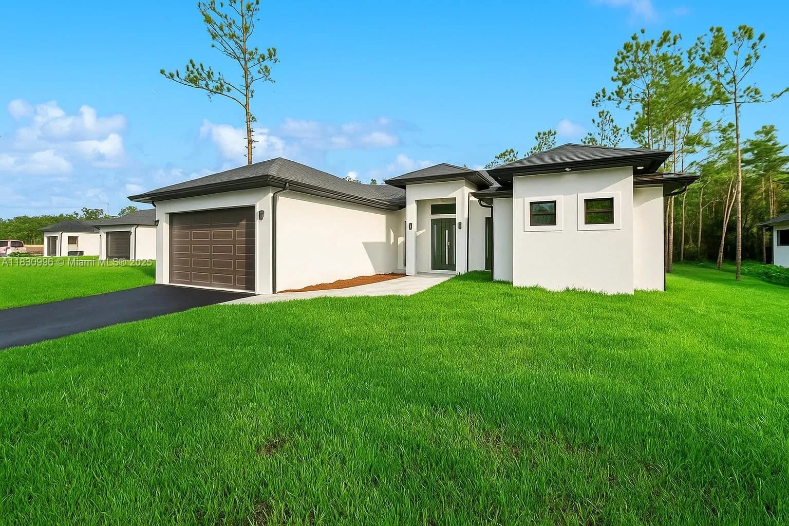 3324 NE 27, Naples FL 34120