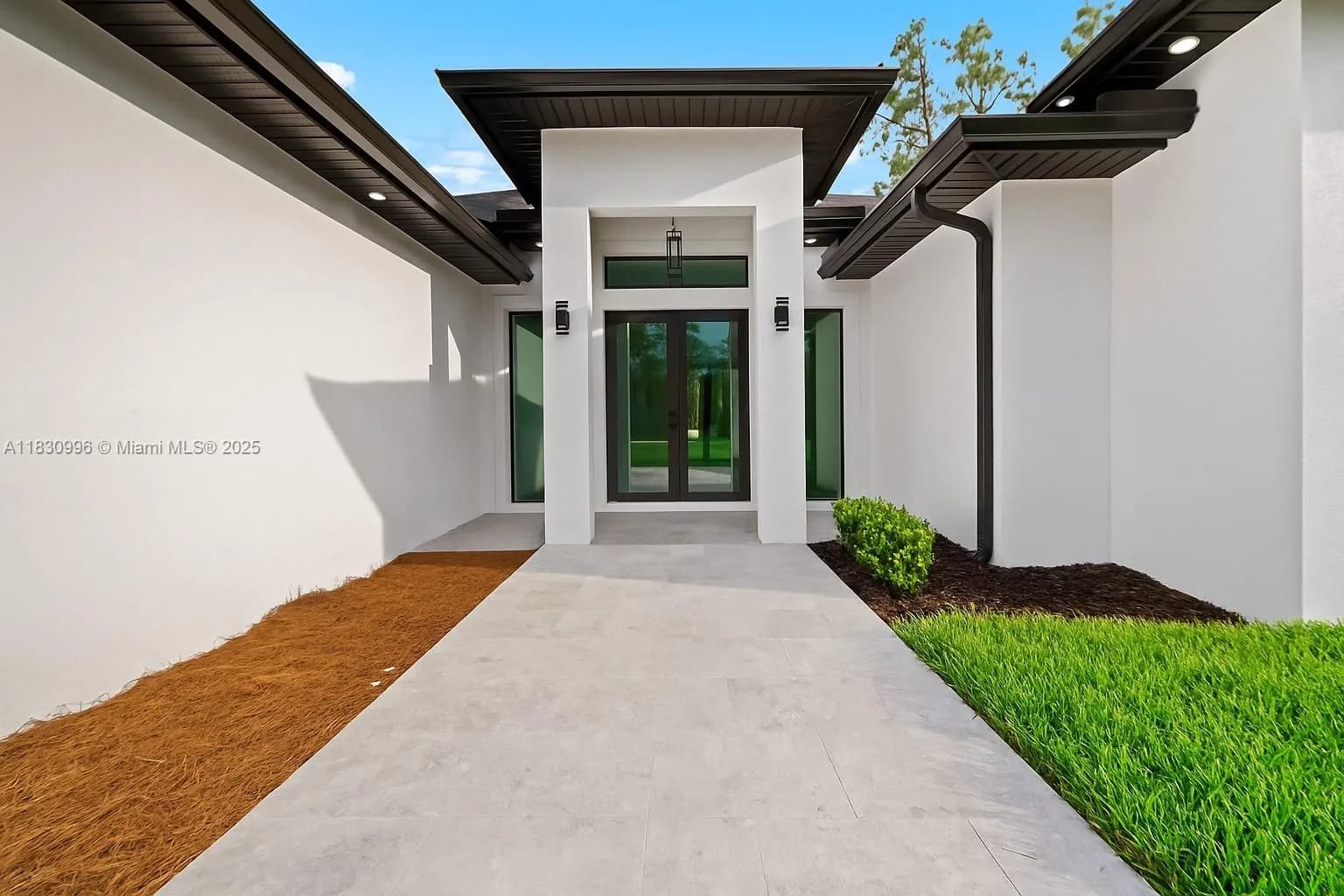 3324 NE 27, Naples FL 34120