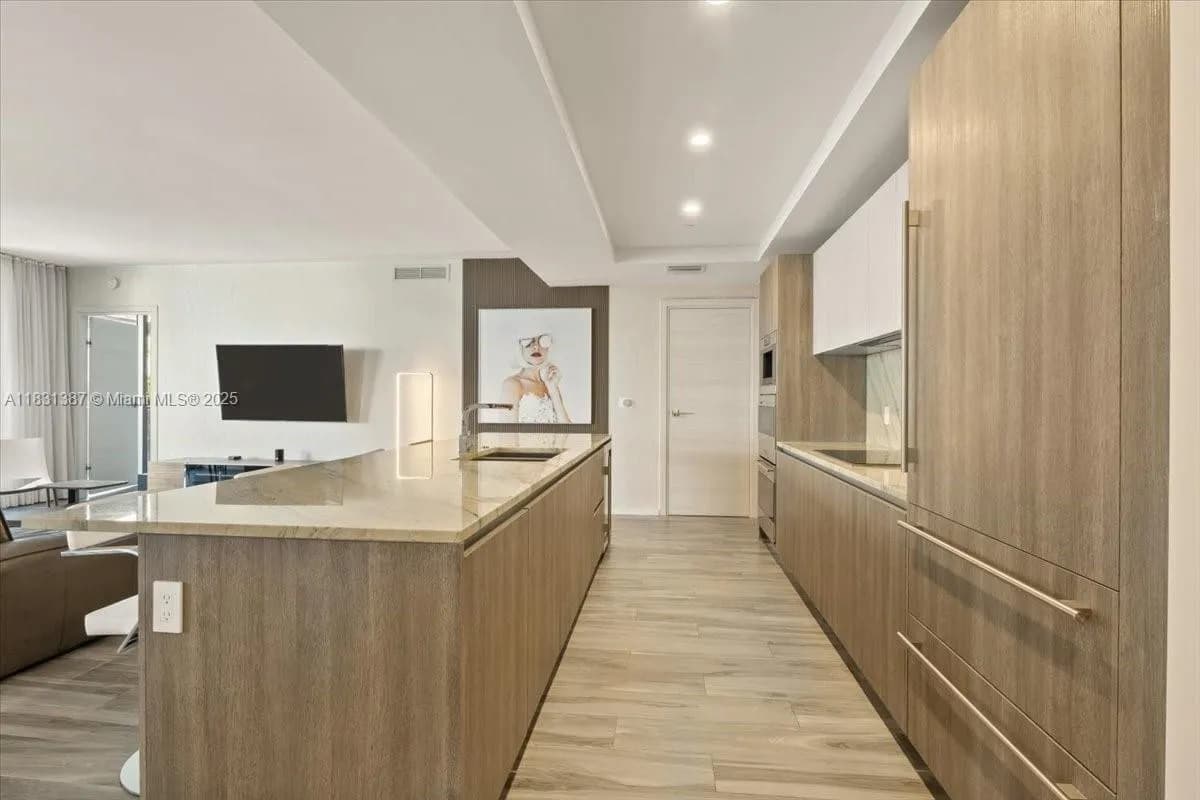 2 bedroom 4 bath for sale at 801 S Miami Ave # 4708, Miami FL 33130