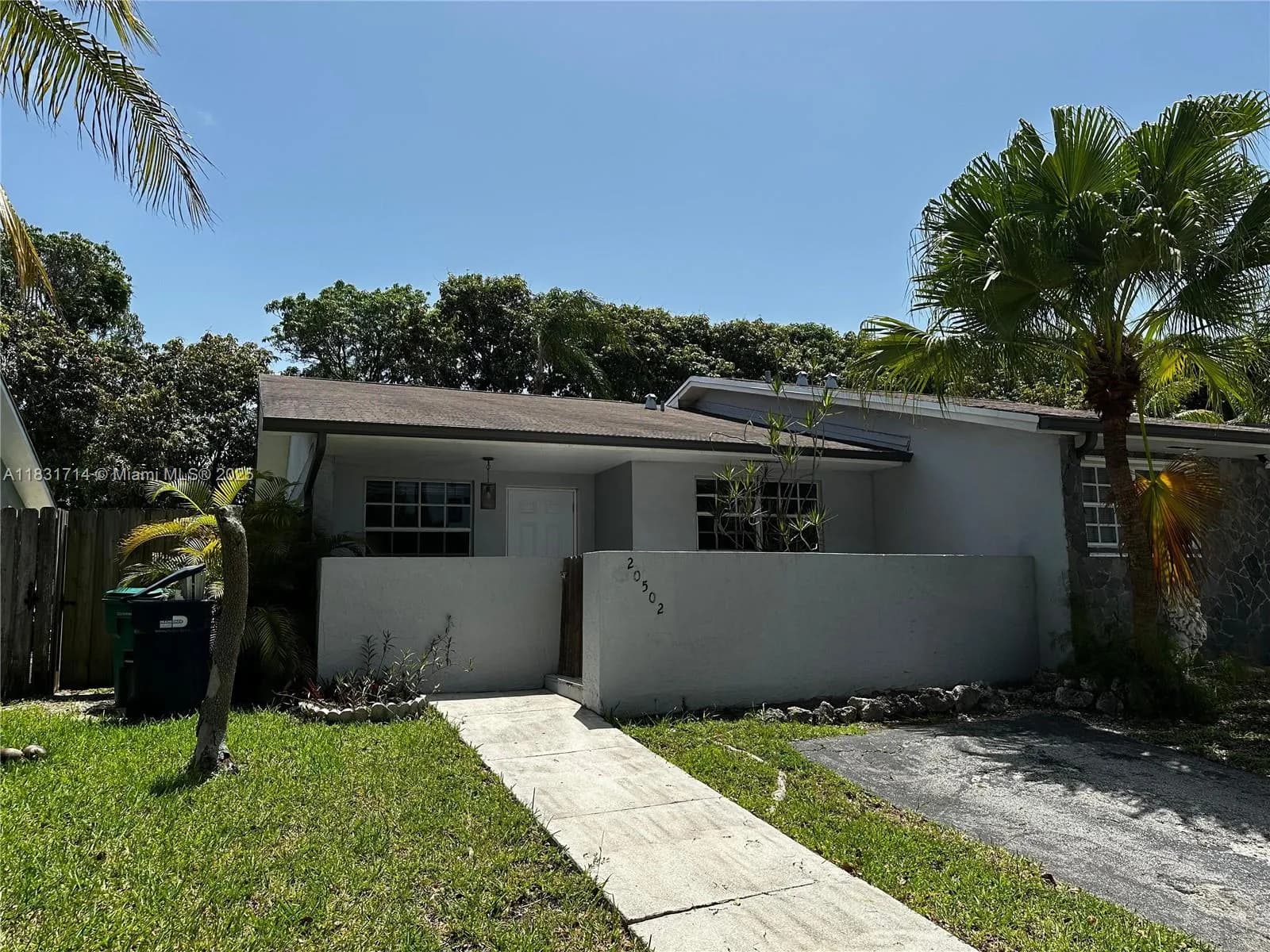20500 SW 92nd Pl, Cutler Bay FL 33189