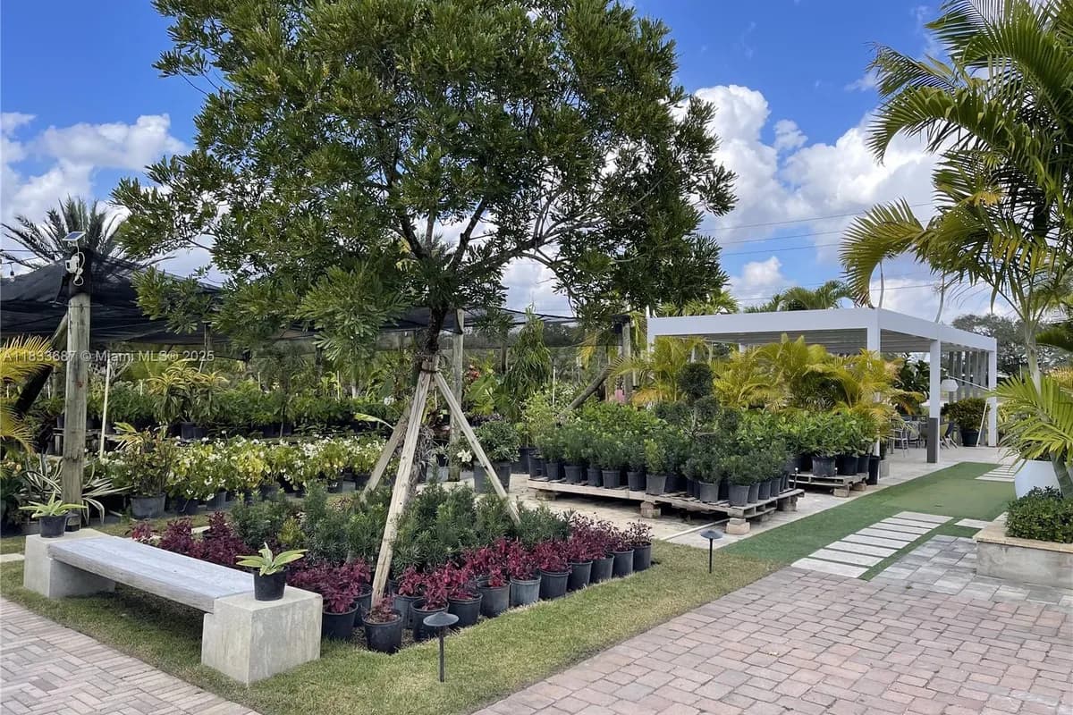 17349 SW 46th St, Southwest Ranches FL 33331