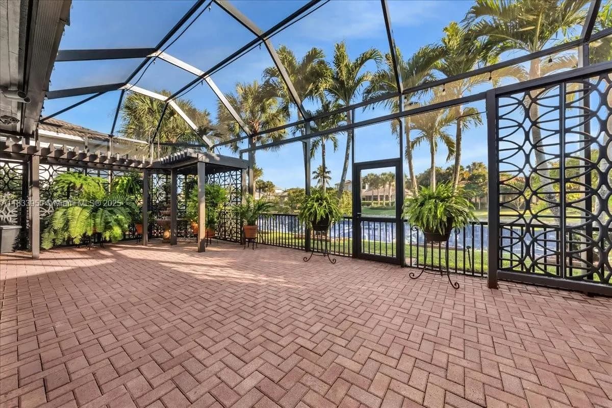 12580 NW 76th St, Parkland FL 33076