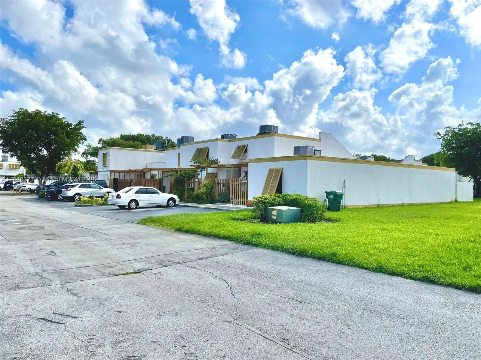 1725 SW 131st Place Cir S, Miami FL 33175