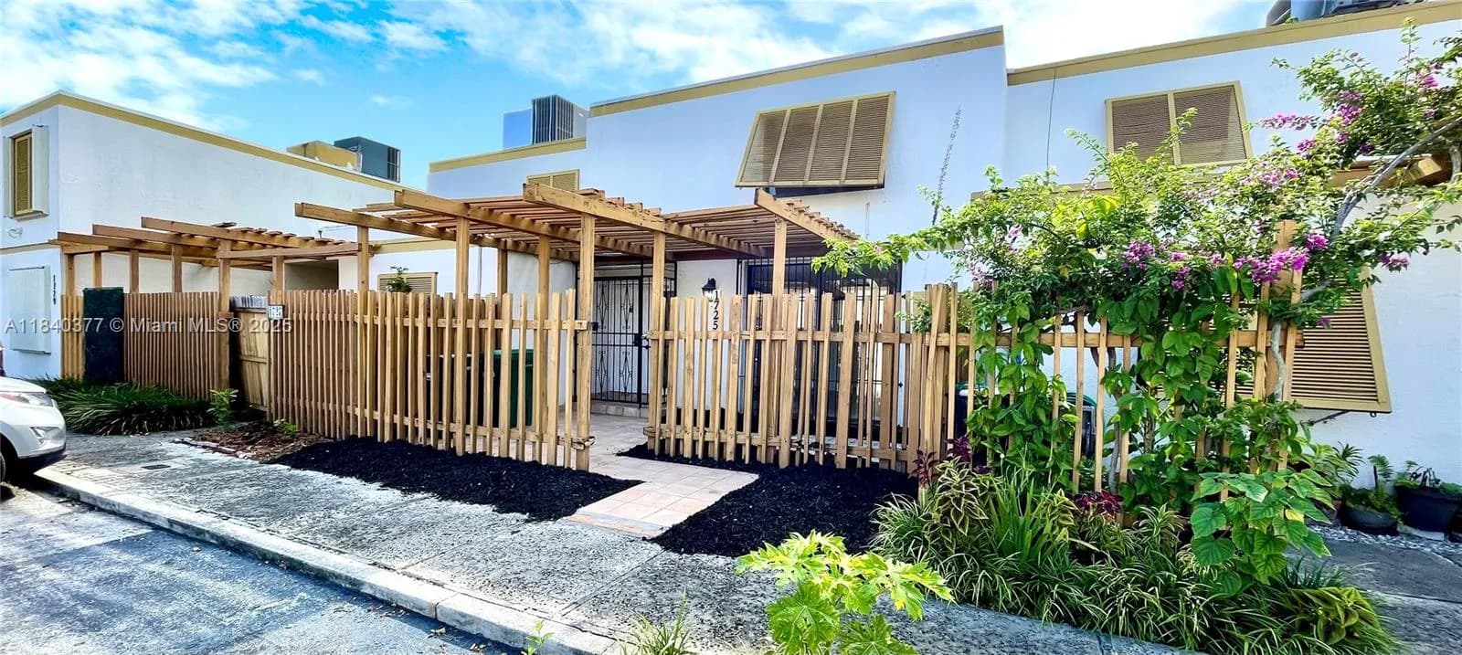 1725 SW 131st Place Cir S, Miami FL 33175
