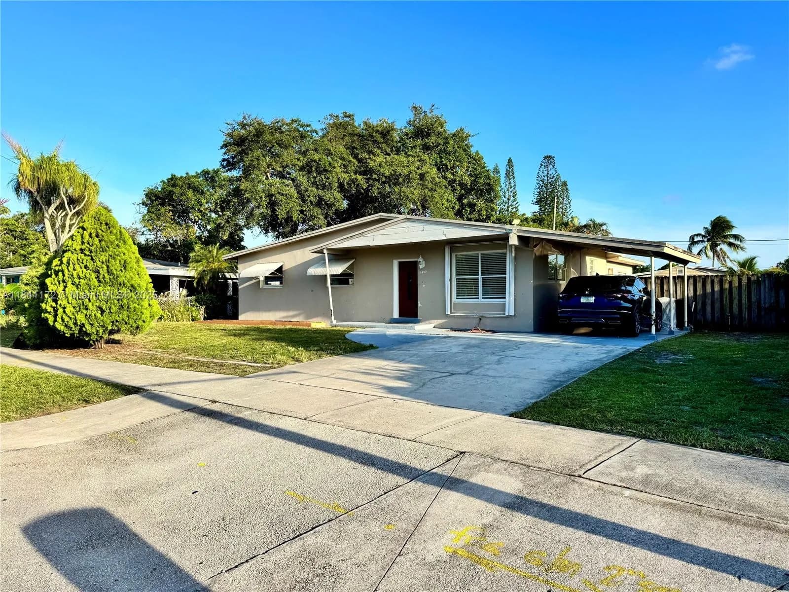 3 bedroom 1 bath for sale at 3800 SW 31st Dr, West Park FL 33023