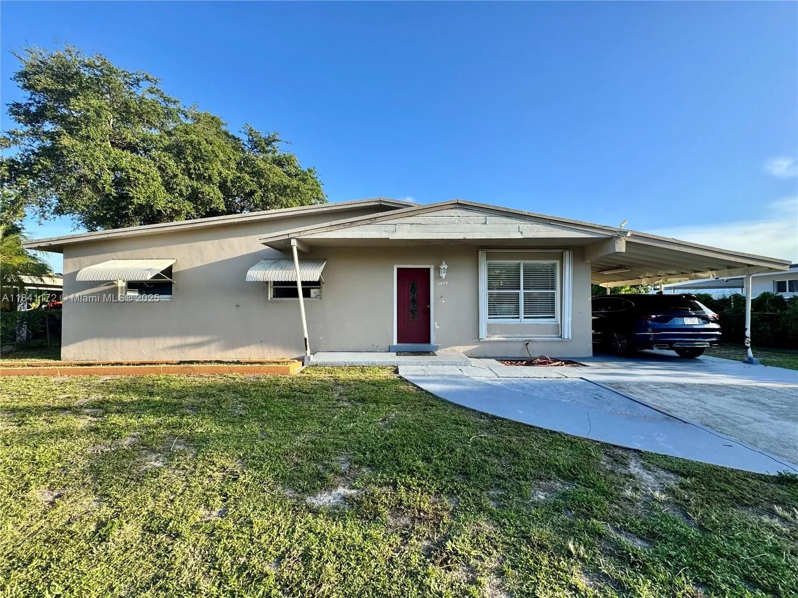 3800 SW 31st Dr, West Park FL 33023