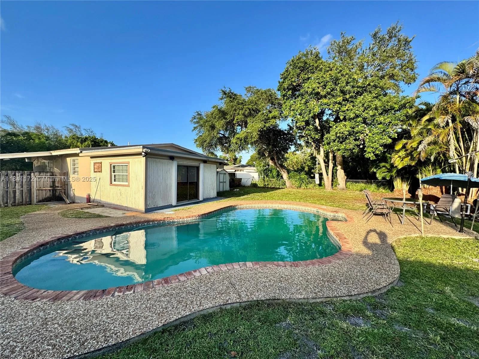 3800 SW 31st Dr, West Park FL 33023