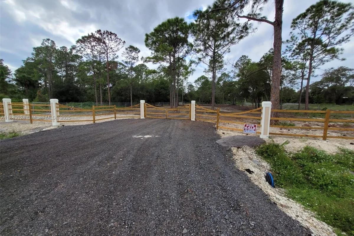 610 S Quebrada St, Clewiston FL 33440