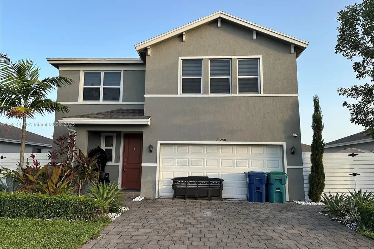 SW 272 ST, Miami FL 33032