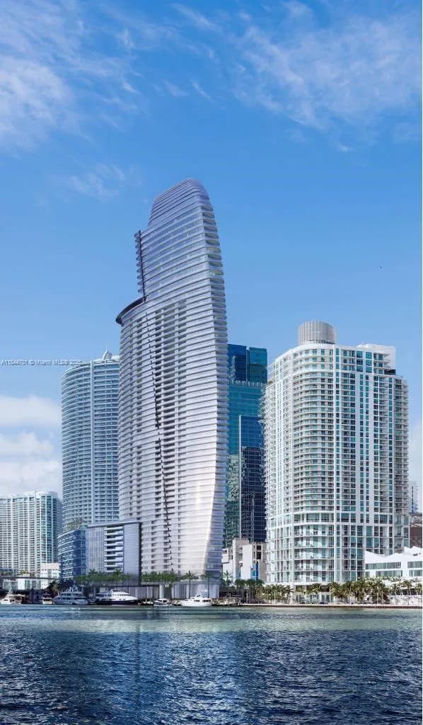1 bedroom 1 bath for sale at 300 Biscayne Blvd Way # 3108, Miami FL 33131