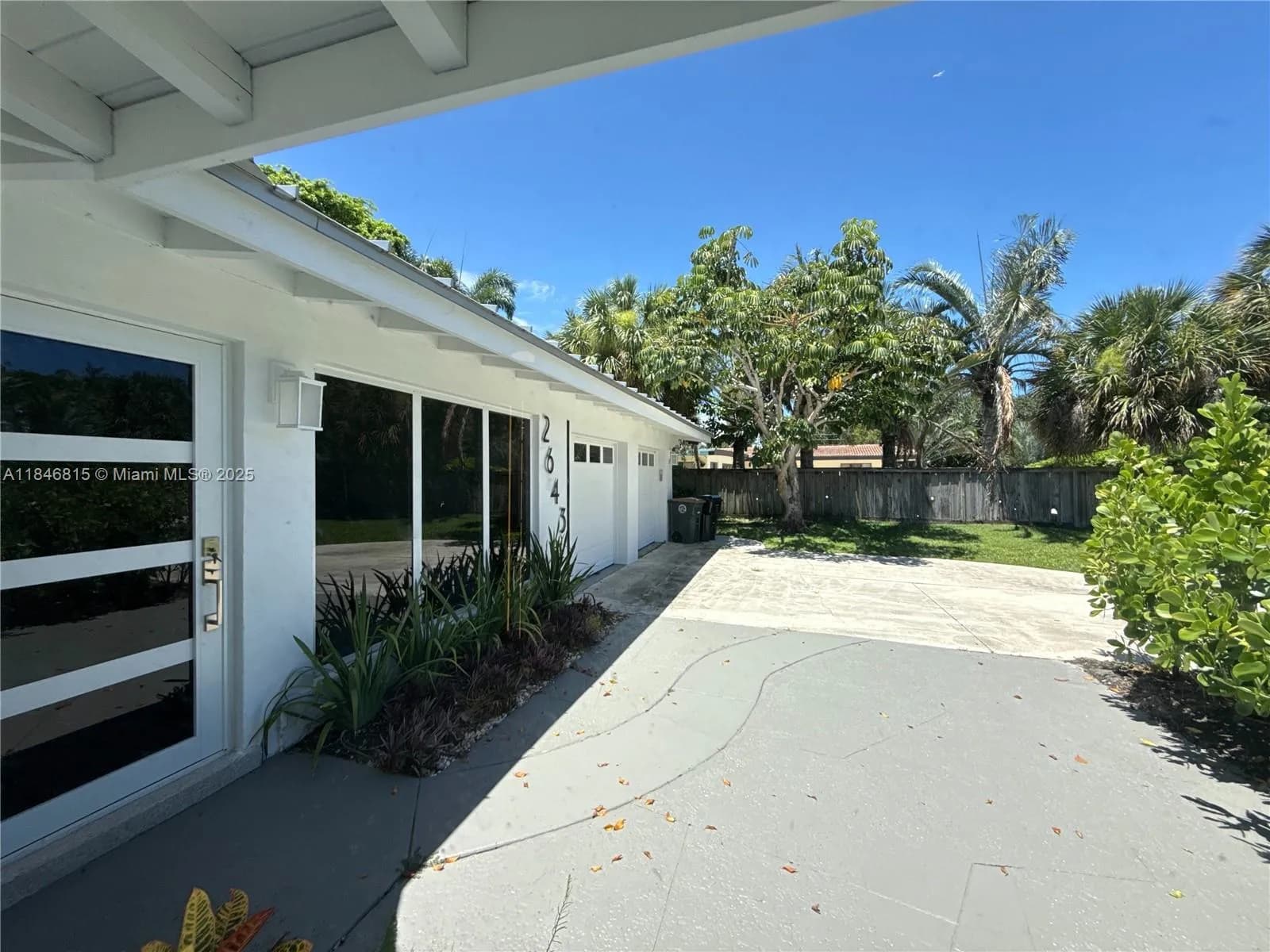 2643 NE 26th Ter, Lighthouse Point FL 33064