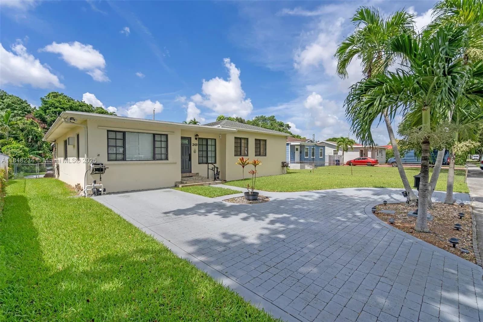249 Carlisle Dr, Miami Springs FL 33166
