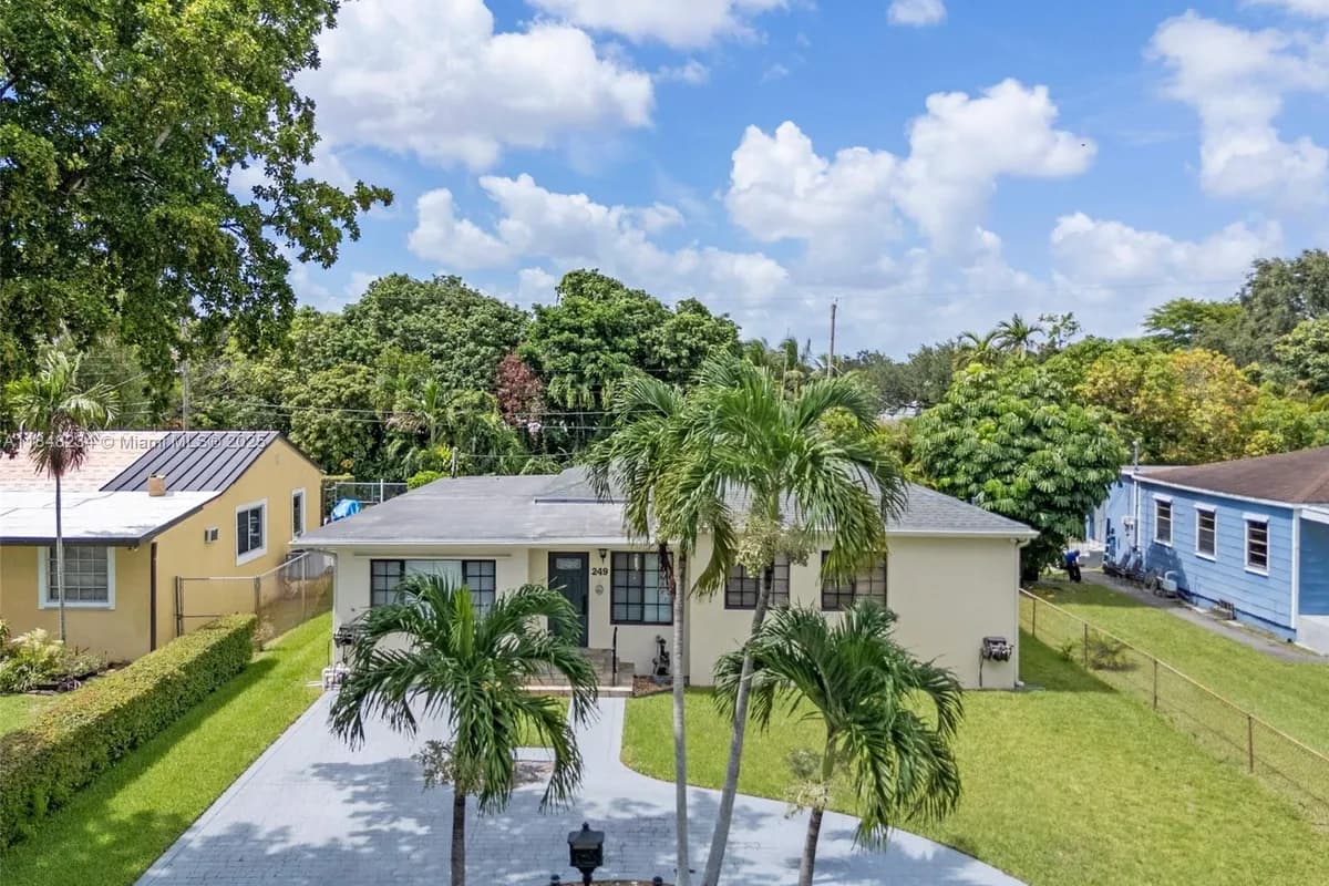 249 Carlisle Dr, Miami Springs FL 33166
