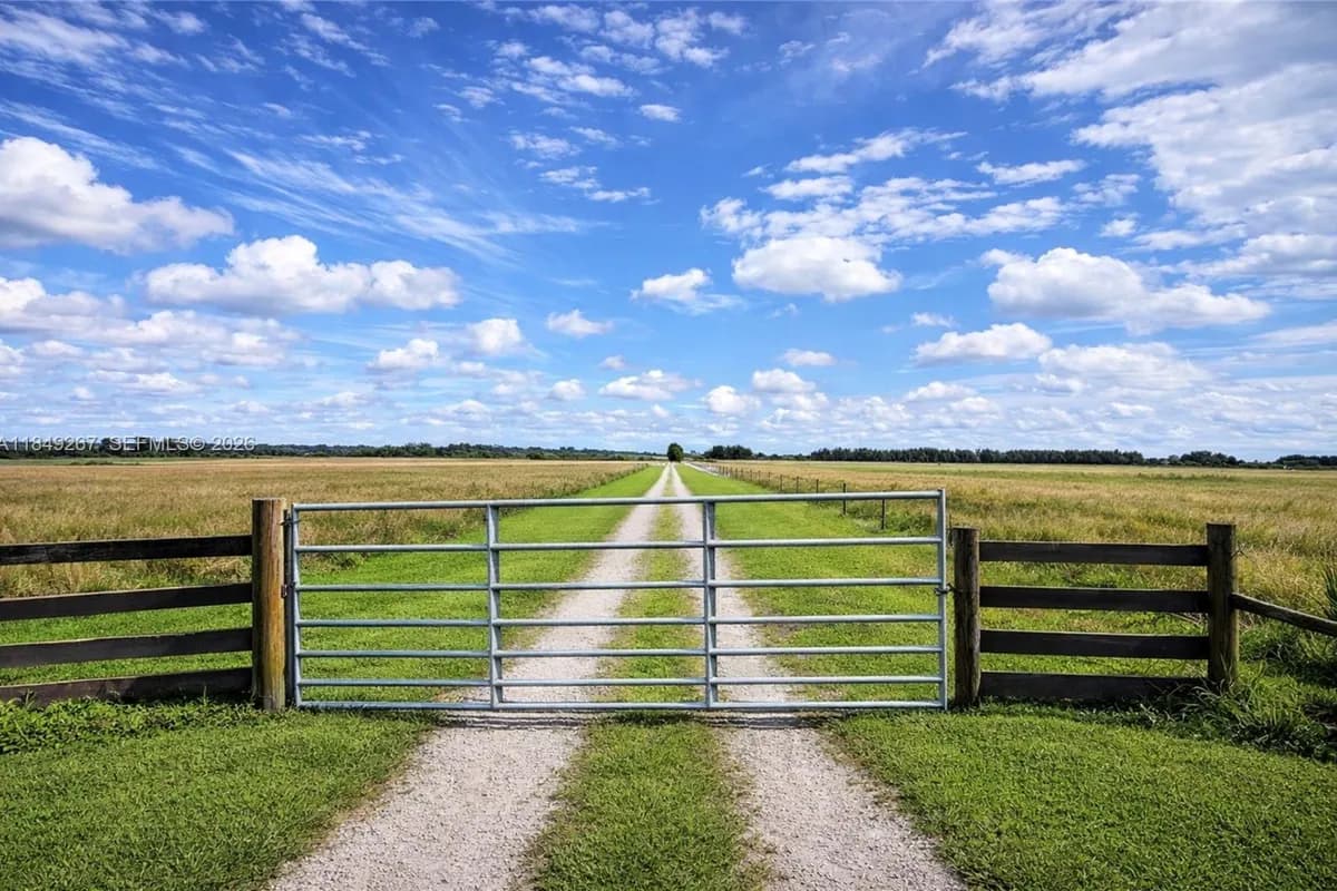 595 N HEADER CANAL ROAD, Fort Pierce FL 34945