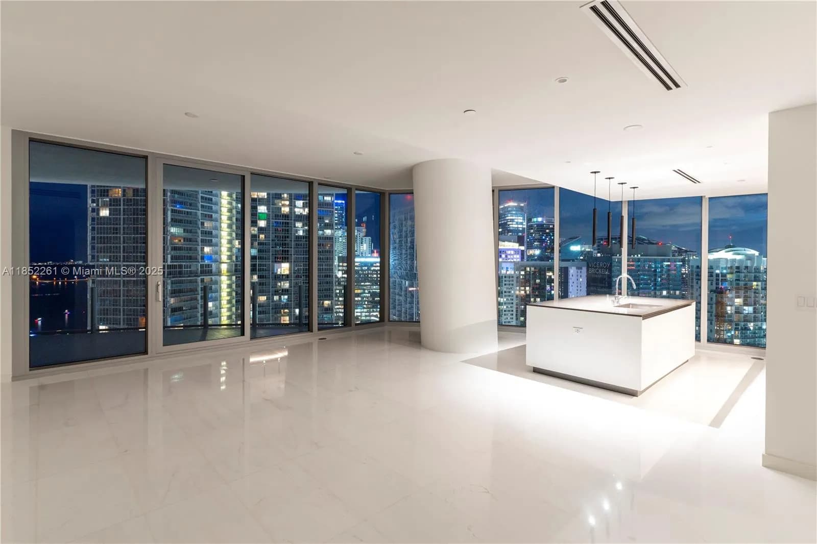300 Biscayne Blvd Way # 4007, Miami FL 33130