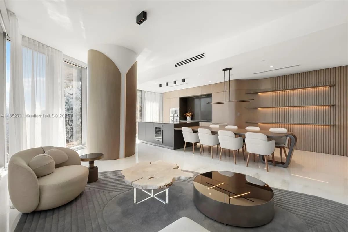 300 Biscayne Boulevard Way # 3807W, Miami FL 33131
