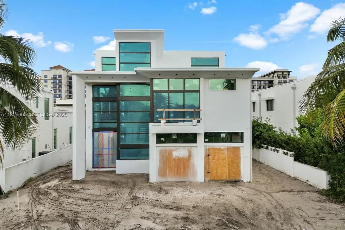 344 NE 2nd St, Boca Raton FL 33432