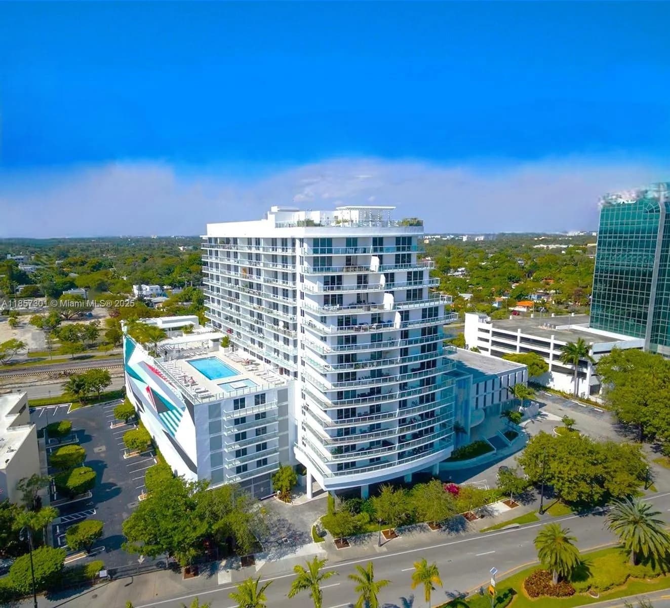 1 bedroom 1 bath for sale at 4250 Biscayne Blvd # 1008, Miami FL 33137