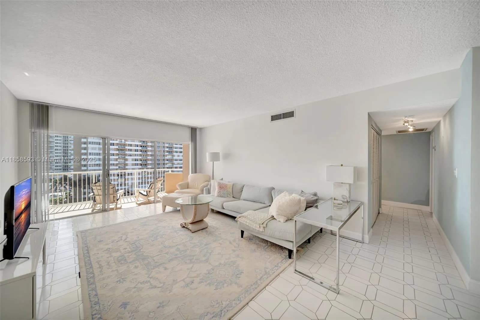 1950 S Ocean Dr # 7G, Hallandale Beach FL 33009