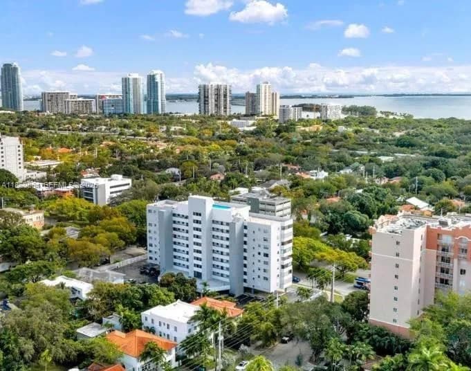2950 SW 3rd Ave # 7G, Miami FL 33129