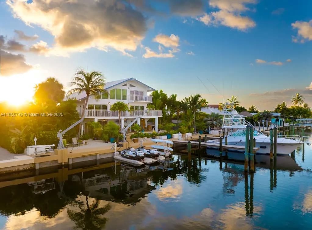 14 Avenue F, Marathon FL 33050