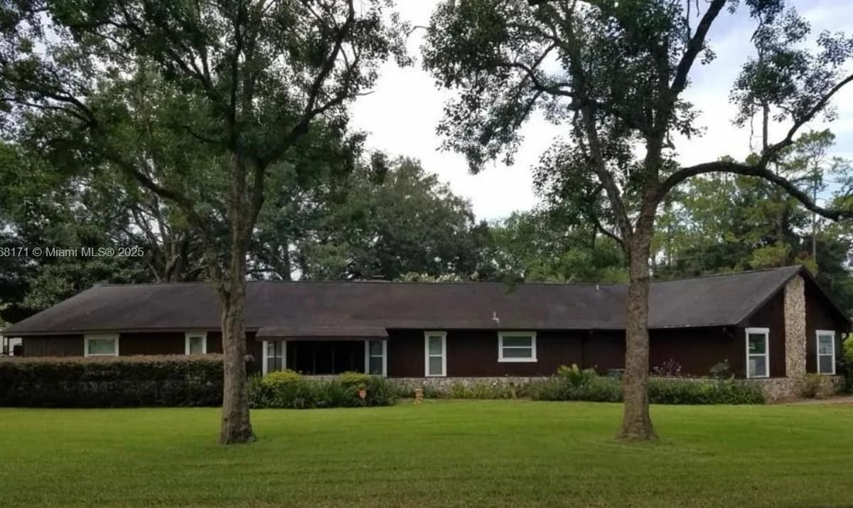 2020 NE 11 PLACE, Ocala FL 34470
