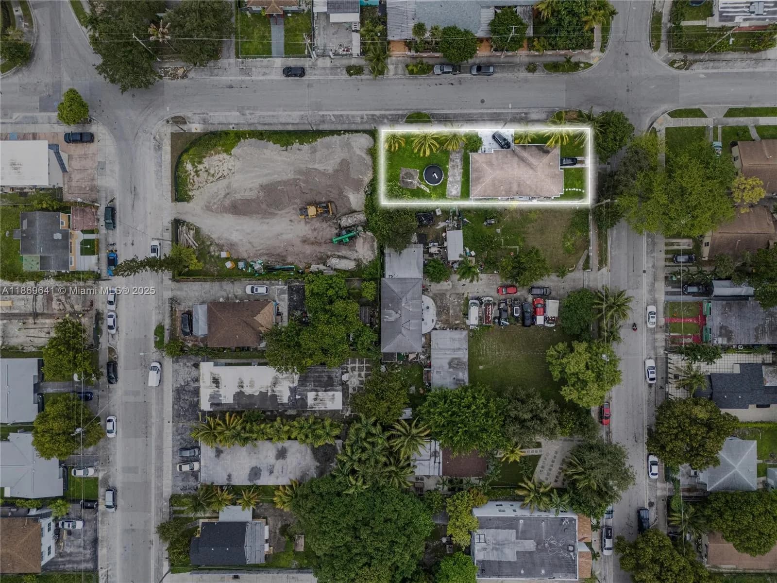 301 NW 34th St, Miami FL 33127