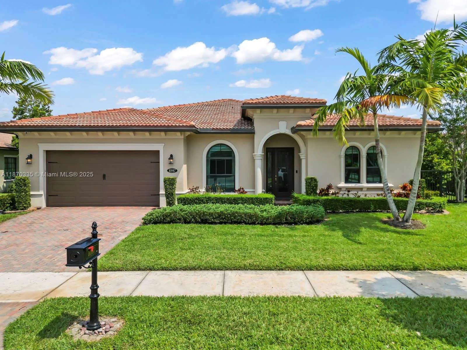 4 bedroom 3 bath for sale at 10987 Pinnacle Way, Parkland FL 33076