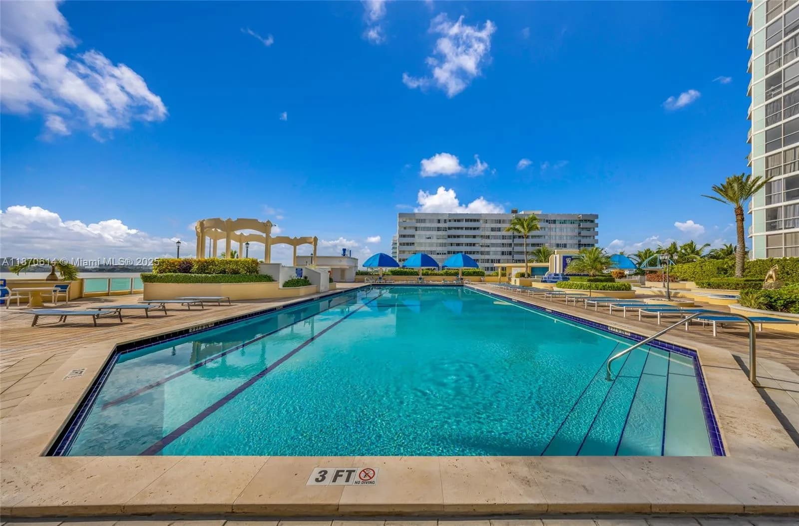 7601 E Treasure Dr # 1722, North Bay Village FL 33141