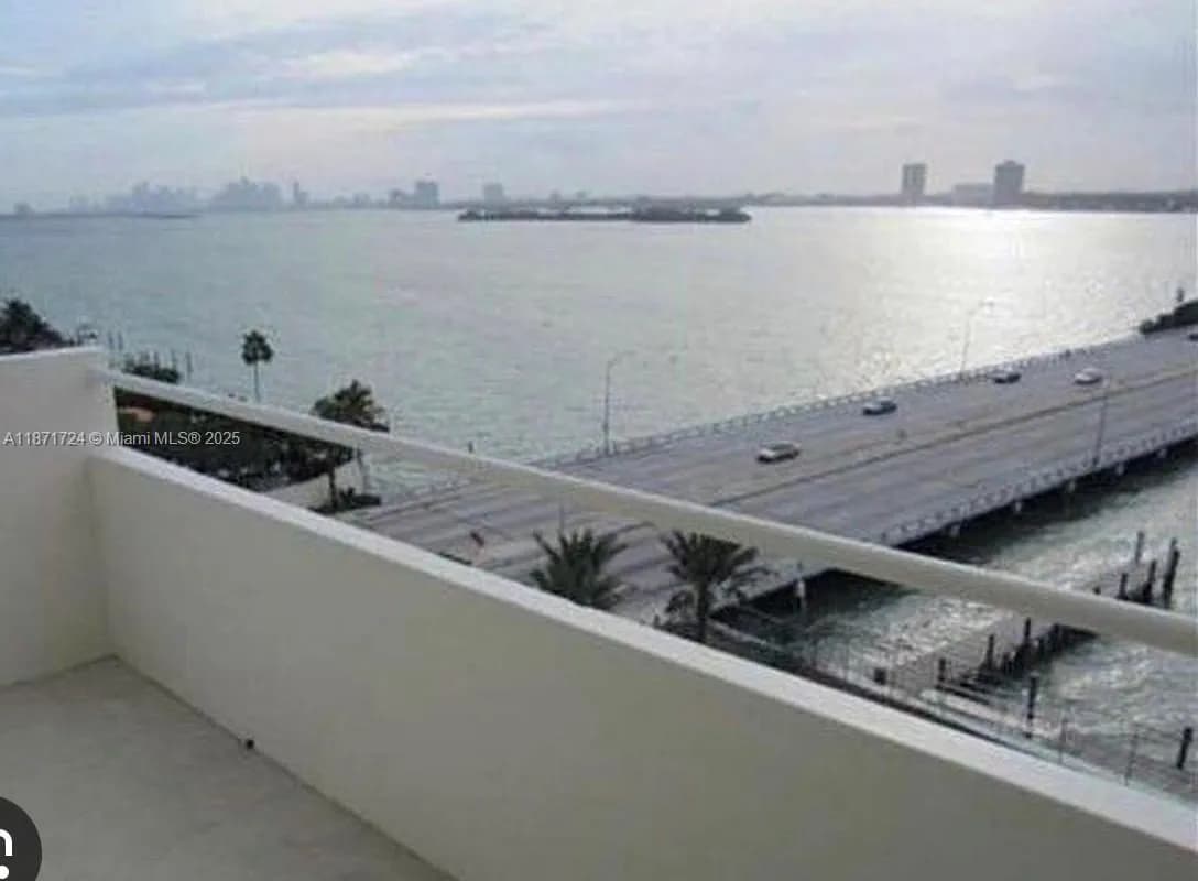 7904 West Dr # 904, North Bay Village FL 33141