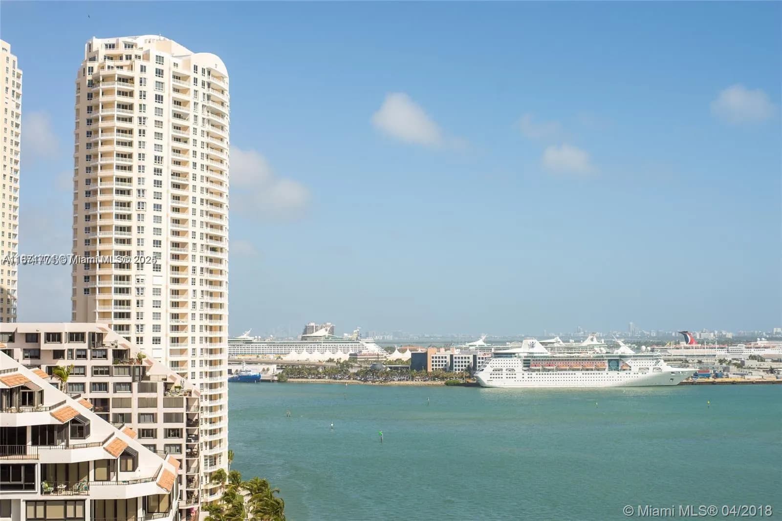 2 bedroom 2 bath for sale at 770 Claughton Island Dr # 29, Miami FL 33131