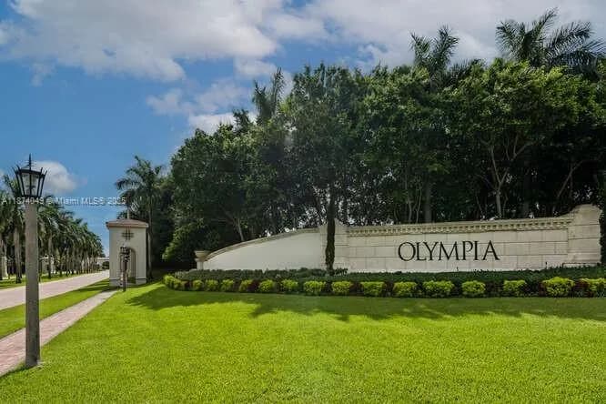 9770 Scribner Ln, Wellington FL 33414