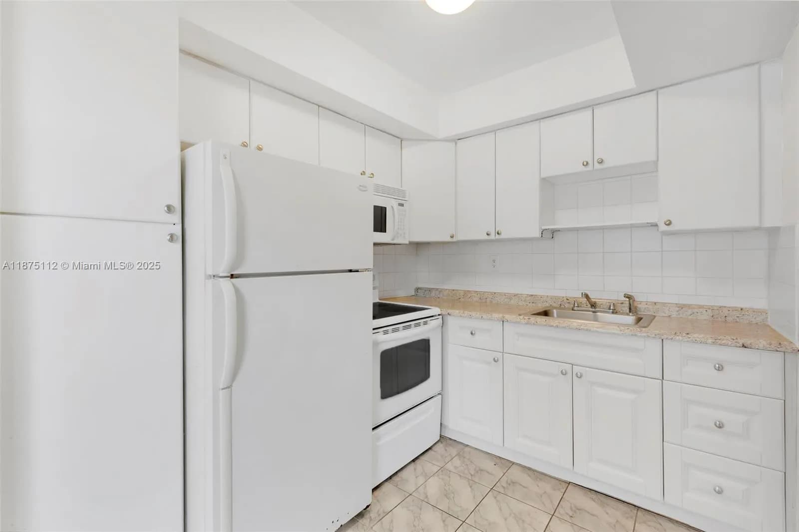 351 NE 57th Ct, Oakland Park FL 33334