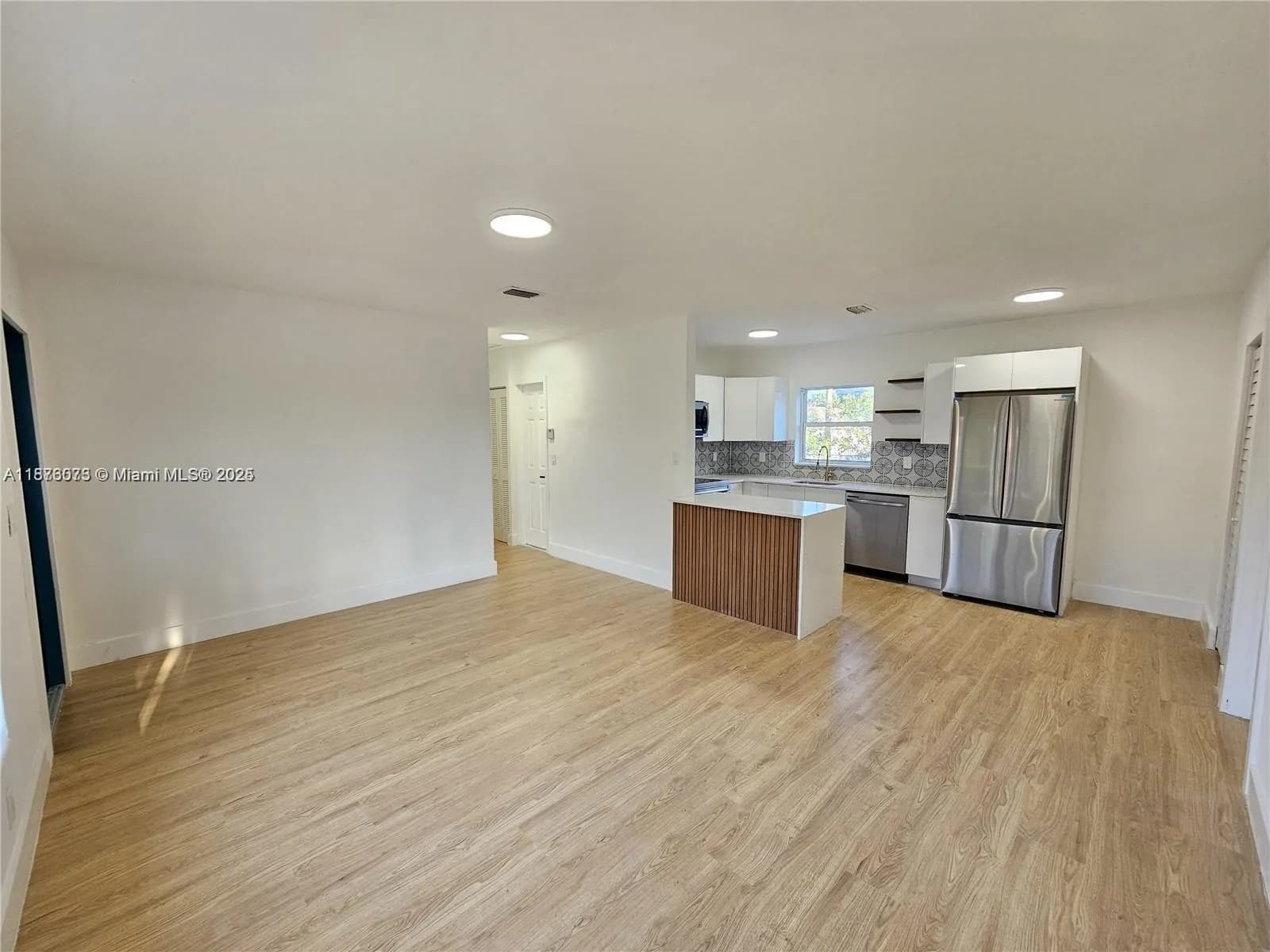 1117 W 26th Ct, Riviera Beach FL 33404