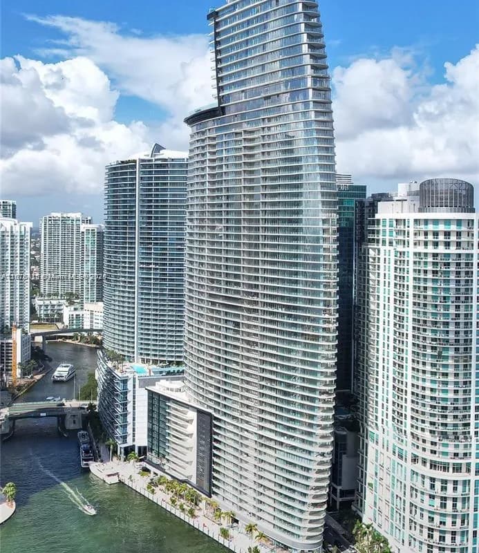 300 Biscayne Blvd Way # 2308, Miami FL 33131