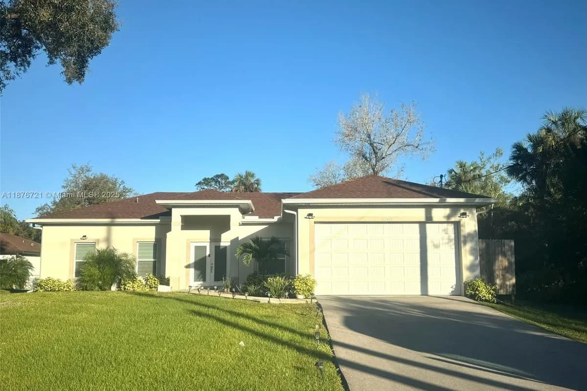 3302 DESOTO BLVD S, Naples FL 34117