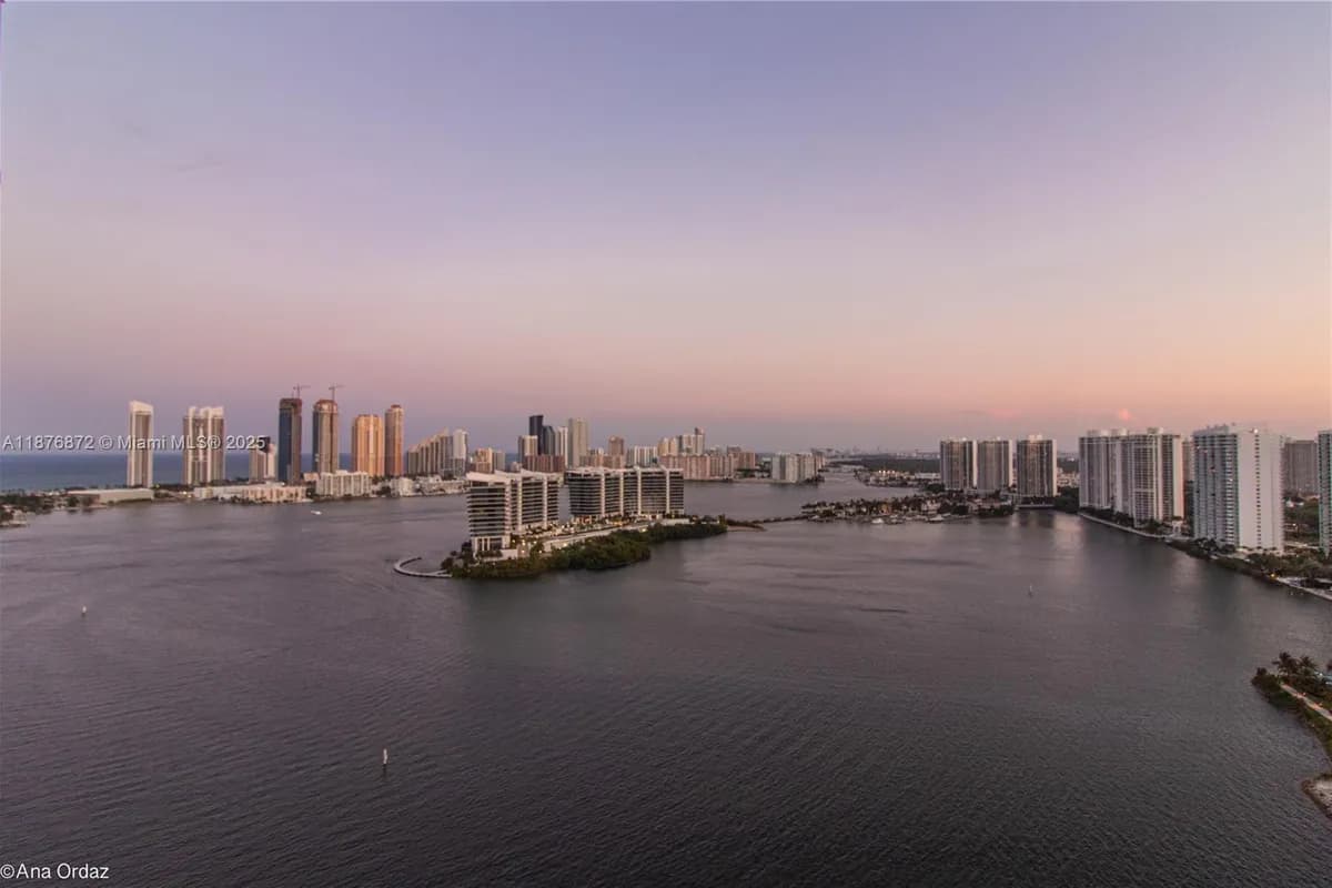 3370 NE 190 St # 2909, Aventura FL 33180