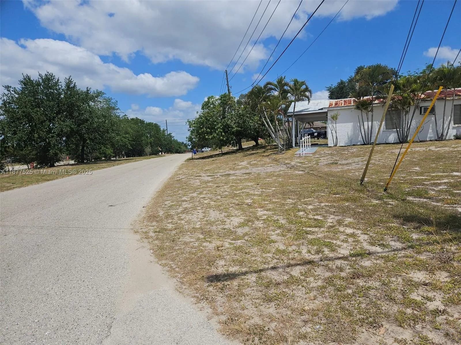 140 Crestmore Dr, Lake Placid FL 33852