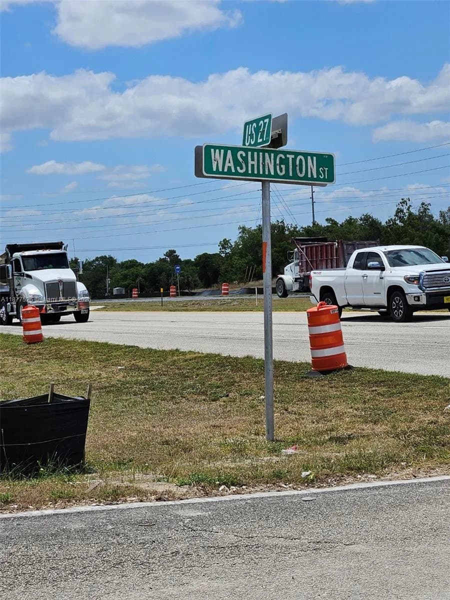 140 Crestmore Dr, Lake Placid FL 33852