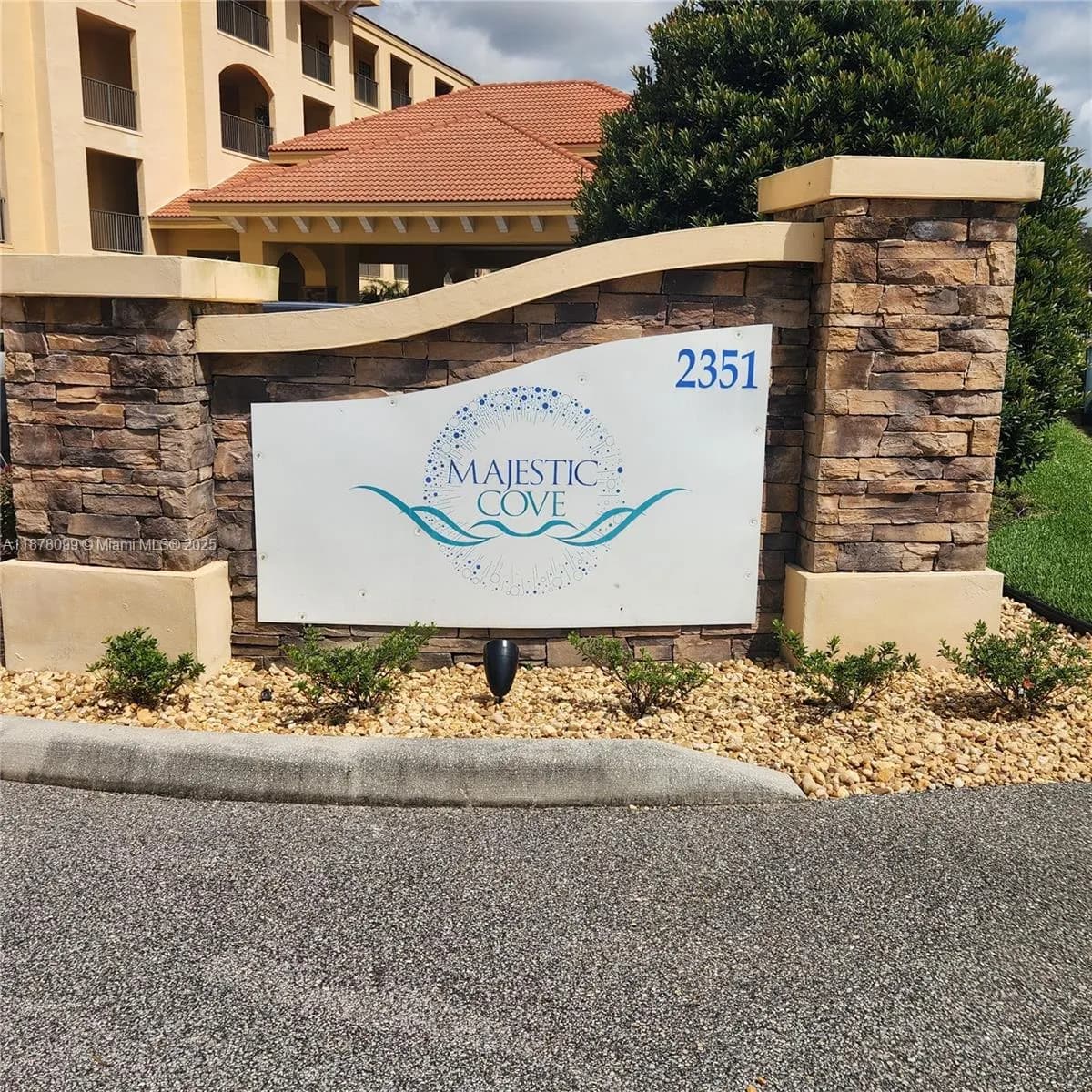 2351 Lakeview Dr # 114, Sebring FL 33875