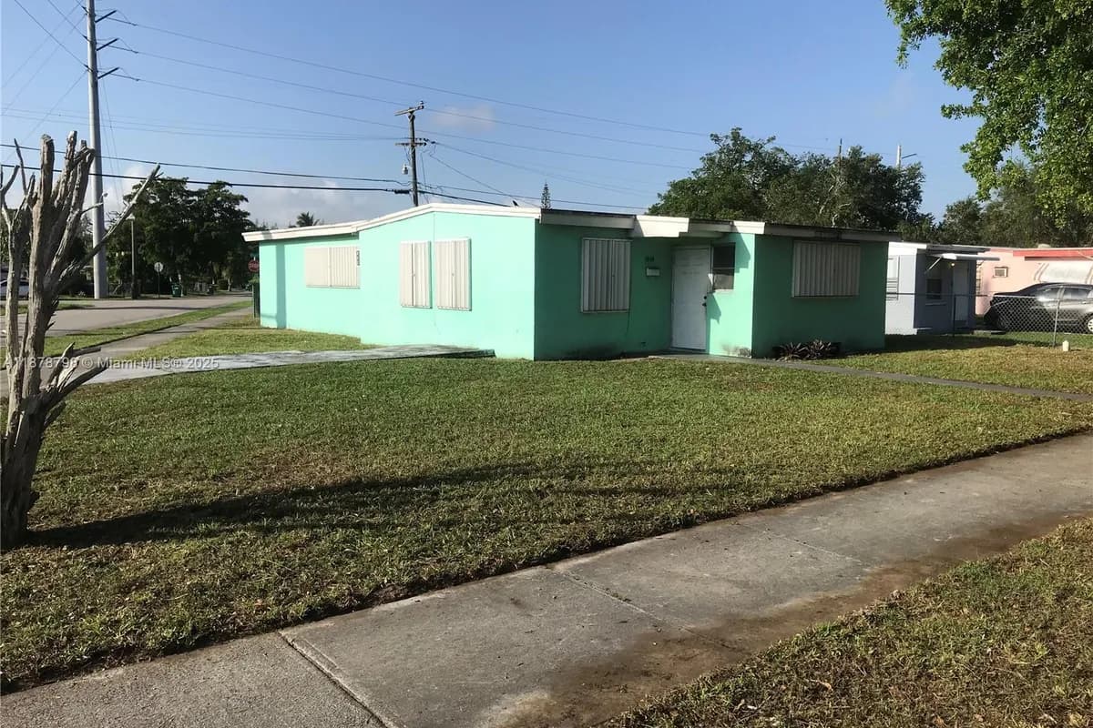 2010 Rutland St, Opa-Locka FL 33054