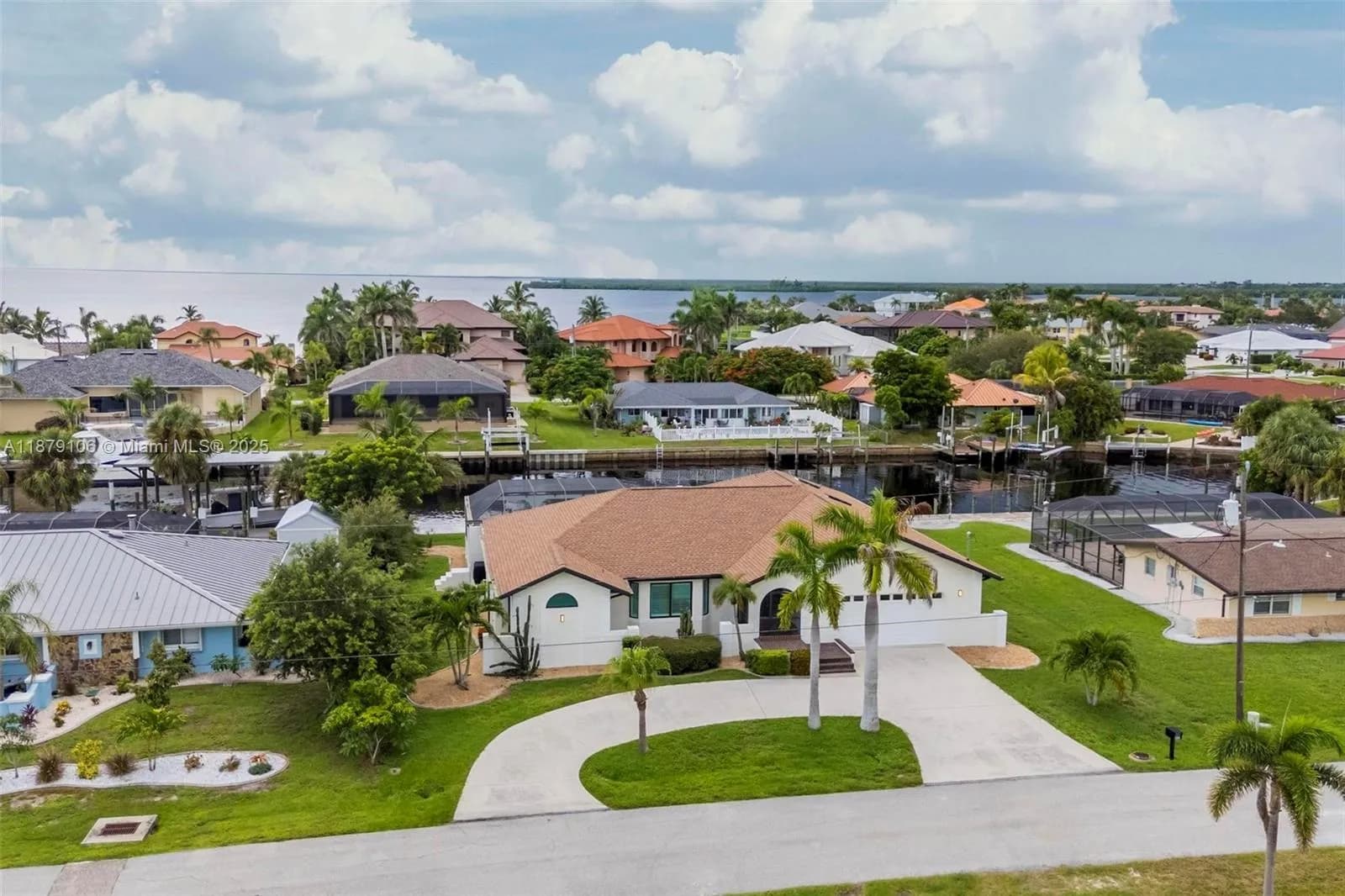 105 Sinclair St SE, Port Charlotte FL 33952